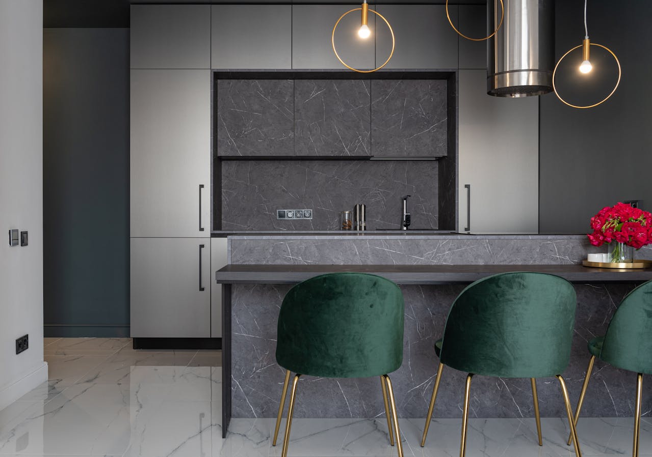 Plan de travail imitation marbre | Pose de plan de travail sur-mesure